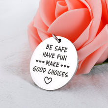 将图片加载到图库查看器,Stocking Stuffers for Teen Boys Girls Son Daughter Christmas Valentines Gifts from Mom Dad Inspirational Gifts for Men Women Grandson Birthday Graduation Gifts for New Driver Have Fun Be Safe Keychain
