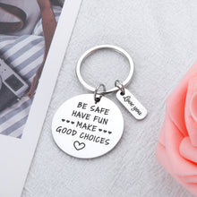 将图片加载到图库查看器,Stocking Stuffers for Teen Boys Girls Son Daughter Christmas Valentines Gifts from Mom Dad Inspirational Gifts for Men Women Grandson Birthday Graduation Gifts for New Driver Have Fun Be Safe Keychain