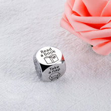 将图片加载到图库查看器,Retirement Gifts for Women Men 2024 Happy Retirement Gifts Dice Teacher Retirement Gifts for Him Her Coworker Friends Funny Leaving Going Away for Retired Colleagues Boss Leader Nurse