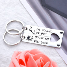 将图片加载到图库查看器,Couple Gifts Keychains for Him and Her Two Piece for Husband Wife Boyfriend Girlfriend Fishing Lovers Valentines Day Gifts Wedding Birthday Engagement Charm for Couples Fiance Fiancee Bride Groom