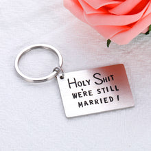 将图片加载到图库查看器,Funny Gifts Keychain for Men Women Anniversary Valentines Day Gifts for Him Her Husband Wife Hubby Wifey Hilarious Couple Gifts for Wedding Birthday Gifts for 5th 10th 20th Anniversary