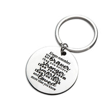 将图片加载到图库查看器,Eunigem Graduation Keychain 2020 Family Friend Gifts for Kids Teenagers Son Daughter Inspirational Birthday Always Remember You are Braver Than You Believe