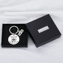 将图片加载到图库查看器,Funny Class of 2023 Graduation Keychain Gifts for Him Her Senior High School Medical Law Nursing Student Graduates Present for Masters PhD MBA Degree Grads Charms for Women Men Daughter Son Boys Girls