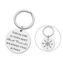 将图片加载到图库查看器,Best Friends Keychain for Teen Girls Long Distance Friendship Gifts for Women Birthday Sisters Gifts for Sibling Best Friend BFF Jewelry Side by Side Or Miles Apart Wedding Christmas for Her Soulmate