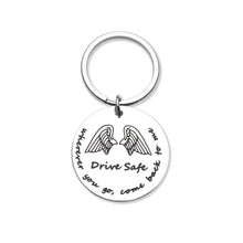 将图片加载到图库查看器,Father’s Day Gifts Drive Safe Keychain Drive Safe Key Ring Dad Gift Trucker Husband Gift Couples Engraved Keychain Boyfriend Girlfriend Key Chain Birthday Gifts Key Tags