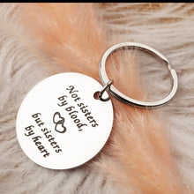 将图片加载到图库查看器,Sister Gifts Keychain from Sister Brithday Gift for Sisters Best Friend Keychain Friendship Pendants for Women Girls A Sister is God's Way of Making Sure We Never Walk Alone Wedding Jewelry for Her