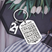 将图片加载到图库查看器,21st Birthday Gifts for Him Son from Mom Dad Inspirational Keychain Gifts to My Son Always Remember You Are Braver Than You Believe Keyring for Adult Son 21 Year Old Back To School Coming-of-age Charm