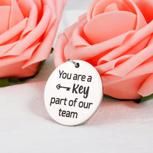 将图片加载到图库查看器,Team Gifts for Coworker Keychain Thank You Gifts for Staff Employee Appreciation Present for Manager Leader Boss Day Gifts for Boss Lady Birthday Christmas Charm for Coworker Women Leaving Retirement