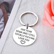 将图片加载到图库查看器,1 Year Anniversary Boyfriend Gifts for Girlfriend Couple I Love You Gifts Keychain for Him Her 1st Wedding Anniversary Keyring Keepsake Valentines Gifts for Women Men Husband Birthday Gifts from Wife