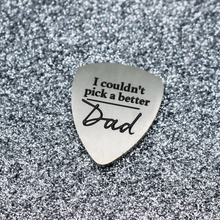 将图片加载到图库查看器,Father’s Day Gifts Personalized Guitar Pick for Dad Father Stepfather Stepdaddy Daddy I Couldn't Pick a Better Dad Guitar Pick Gift from Wife Daughter Son Kids Child Birthday Gift for Men Present