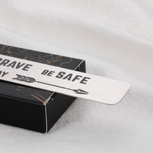 将图片加载到图库查看器,Be Strong Be Brave Bookmark with Tassel Engraved Inspirational Quotes Gifts for Women Men Encouraging Christmas Bookmarks Gifts for Teens Boy Girl Book Lovers Bookworm Son Daughter Birthday Graduation