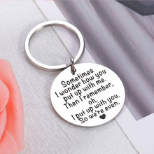 将图片加载到图库查看器,Funny Valentines Day Gifts for Men Women Christmas Anniversary Keychain Gifts for Him Her Boyfriend Husband Birthday Presents from Girlfriend Wife Long Distance Relationship Keepsake for Couples