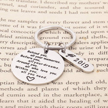 将图片加载到图库查看器,Graduation Gifts Keychain for Him Her Class of 2019 Behind You All Your Memories Before You All Your Dream Inspirational Gifts for Women Men Teenage Girls Jewelry Memories Gift for High School College