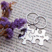 将图片加载到图库查看器,Couple Keychain Gifts for Husband Wife Him Her Puzzle Keychain Set of 2 Key Ring Charm Valentines Day Wedding Anniversary Christmas Gifts (Her One His Only)