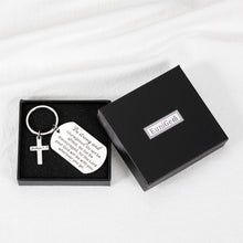将图片加载到图库查看器,Christmas Keychain Gifts for Christian Women Men Inspirational Bible Verse Jewelry for Him Her Son Daughter Birthday Graduation Gifts Be Strong and Courageous Pendant Religious Faith Communion Charm