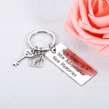 将图片加载到图库查看器,2023 New Home Keychain Housewarming Gifts for New House Closing Realtor Gift for Home Buyers New Homeowners Gift for Women Men Sister Friends Moving First Home Present for New Apartment