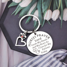将图片加载到图库查看器,Nurses Keychain Gifts for Nursing School Students Graduation Gifts for Future Nurse To Be Gifts from Mom Grandma New Registered Nurse Daughter Grads Birthday Appreciation Gifts for Nurses Day Prayer