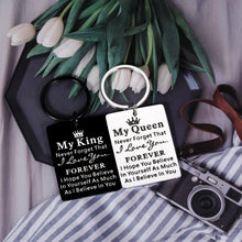 将图片加载到图库查看器,2pcs King Queen Matching Keychains for Couples Valentines Anniversary I Love You Gifts for Women Men Boyfriend Husband Birthday Engagement Wedding Couple Gifts for Bride Groom to Be Newlywed Him Her