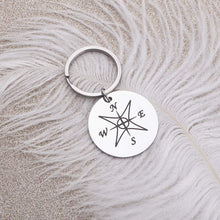 将图片加载到图库查看器,Best Friends Keychain for Teen Girls Long Distance Friendship Gifts for Women Birthday Sisters Gifts for Sibling Best Friend BFF Jewelry Side by Side Or Miles Apart Wedding Christmas for Her Soulmate