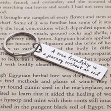 将图片加载到图库查看器,Friendship Gifts for Women Men Brithday, Inspirational Best Friend Keychain for Teen Girls, Long Distance Relationships Graduation Sister Gifts, A True Friendship is a Journey Without an end