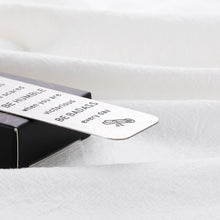 将图片加载到图库查看器,Graduation Gifts for Him Her Class 2022 Senior Inspirational Gifts Bookmark for High School College Medical Student Boys Girls Mom to Master Son Daughter Graduates Gifts Nursing School Nurses Grad