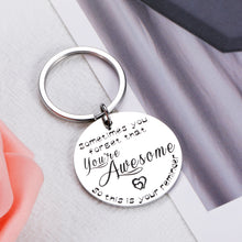 将图片加载到图库查看器,Inspirational Gifts for Women Men Keychain Birthday Gifts for Boyfriend Dad Mom Her Him Thank You Gifts for Being Awesome Coworkers Friends Boss Graduation Presents for Daughter Son Thanksgiving Day