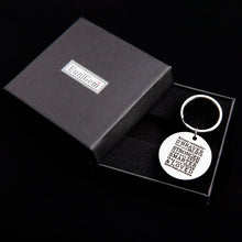 将图片加载到图库查看器,Eunigem Graduation Keychain 2020 Family Friend Gifts for Kids Teenagers Son Daughter Inspirational Birthday Always Remember You are Braver Than You Believe