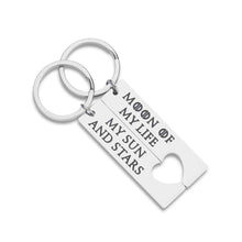 将图片加载到图库查看器，Couple Keychain Gifts for Husband Wife Him Her Puzzle Keychain Set of 2 Key Ring Charm Valentines Day Wedding Anniversary Christmas Gifts (Her One His Only)
