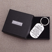 将图片加载到图库查看器，Son Gifts Keychain from Mom Dad, Inspirational Birthday Gift for Kids Men Teen Boys, Courage is Not The Absence of Fear, Have Courage, Live Your Dreams Jewelry Key Ring Fight Cancer Survivor Gift
